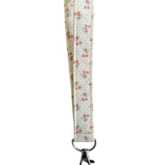 Keychain | Key Fob Wristlet | Fabric | Floral Keychain - Picture 9 of 10